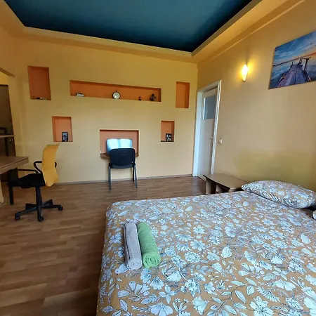 apartment studio * Bucureşti